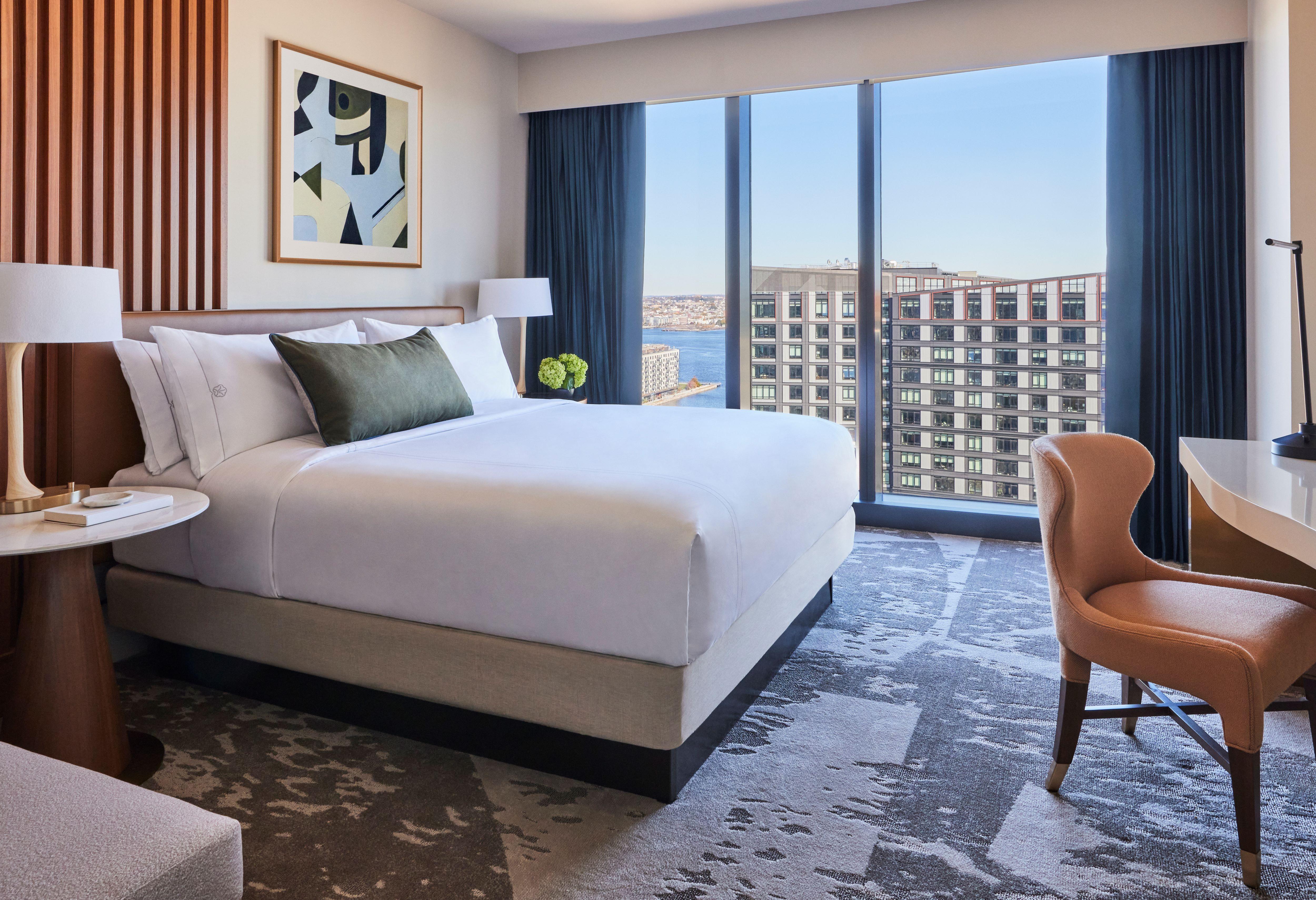 Premier Patron Tower Room - 1 King Bed