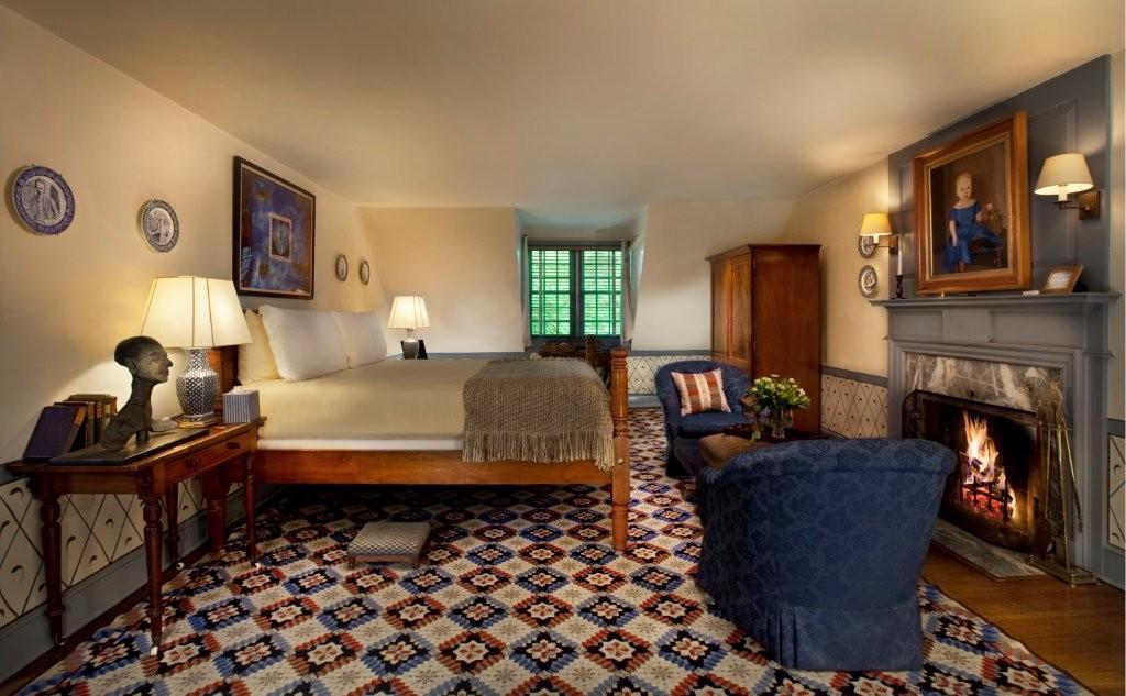 Red's Room (Main House)
