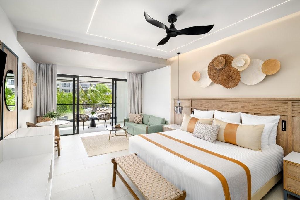 Junior Suite Pool View