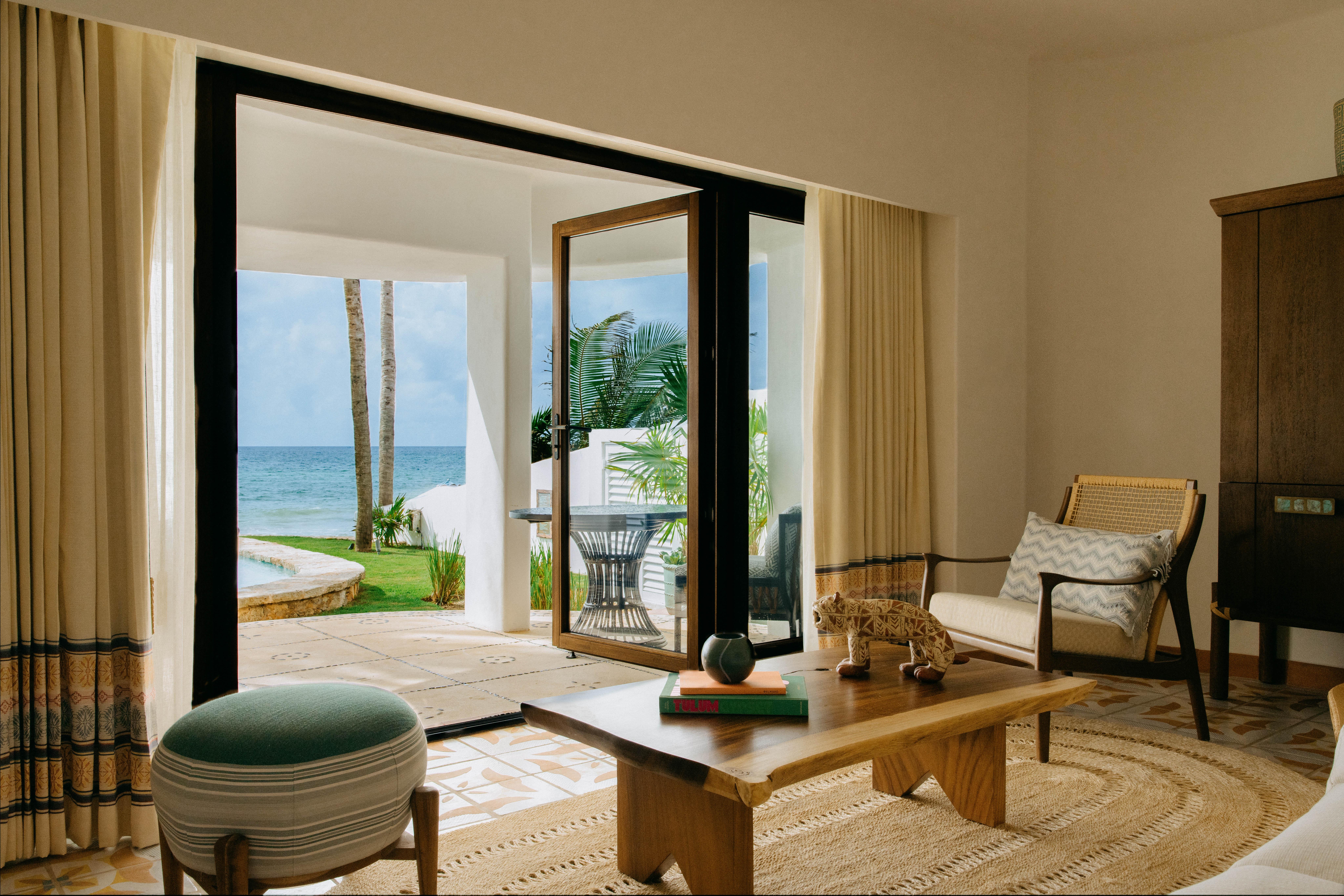 Pavo Real Suite