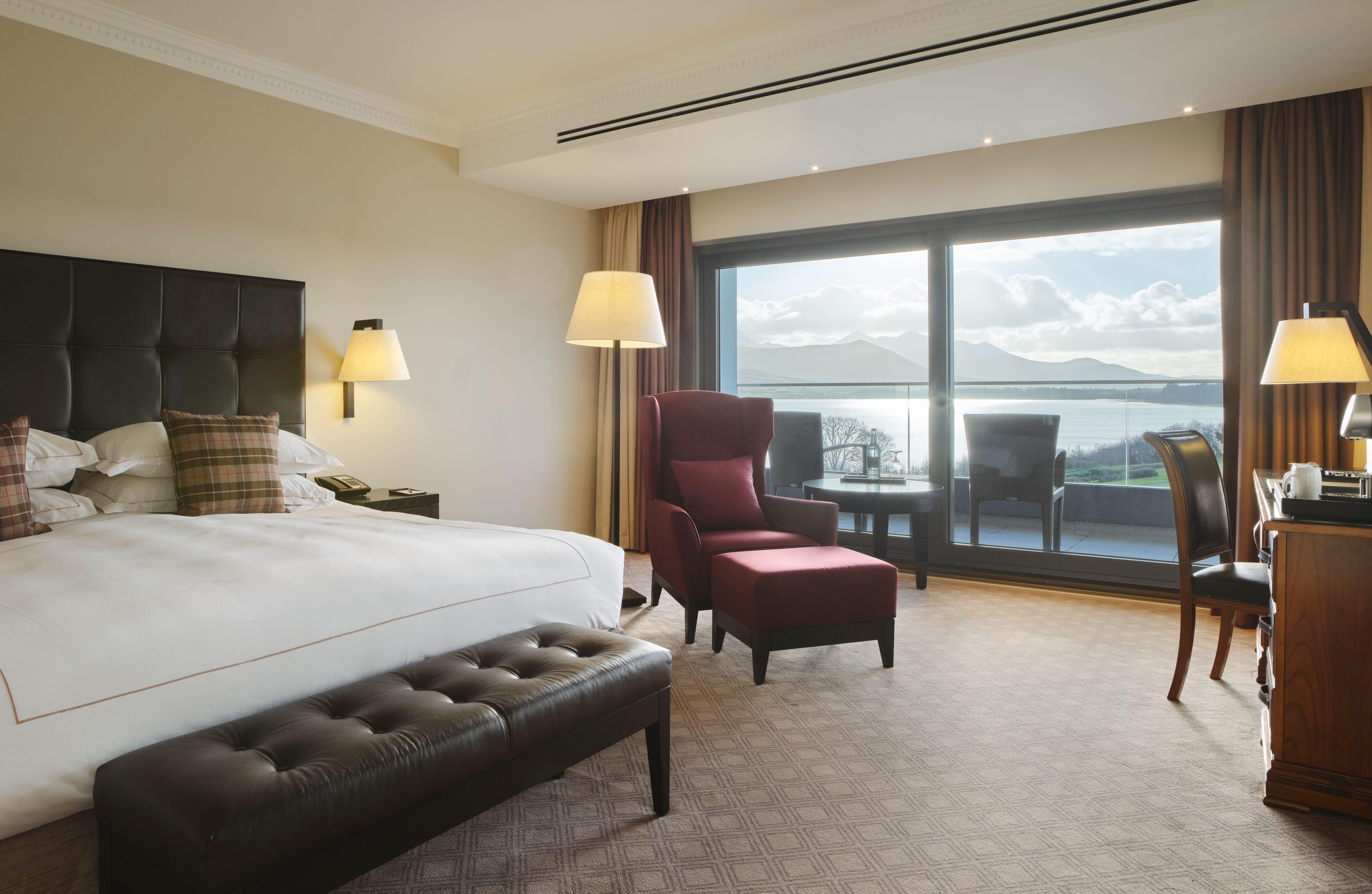 Lakeview Rooms