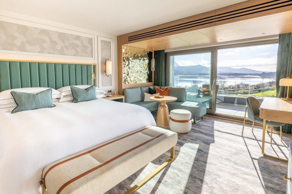 Premier Lakeview Rooms