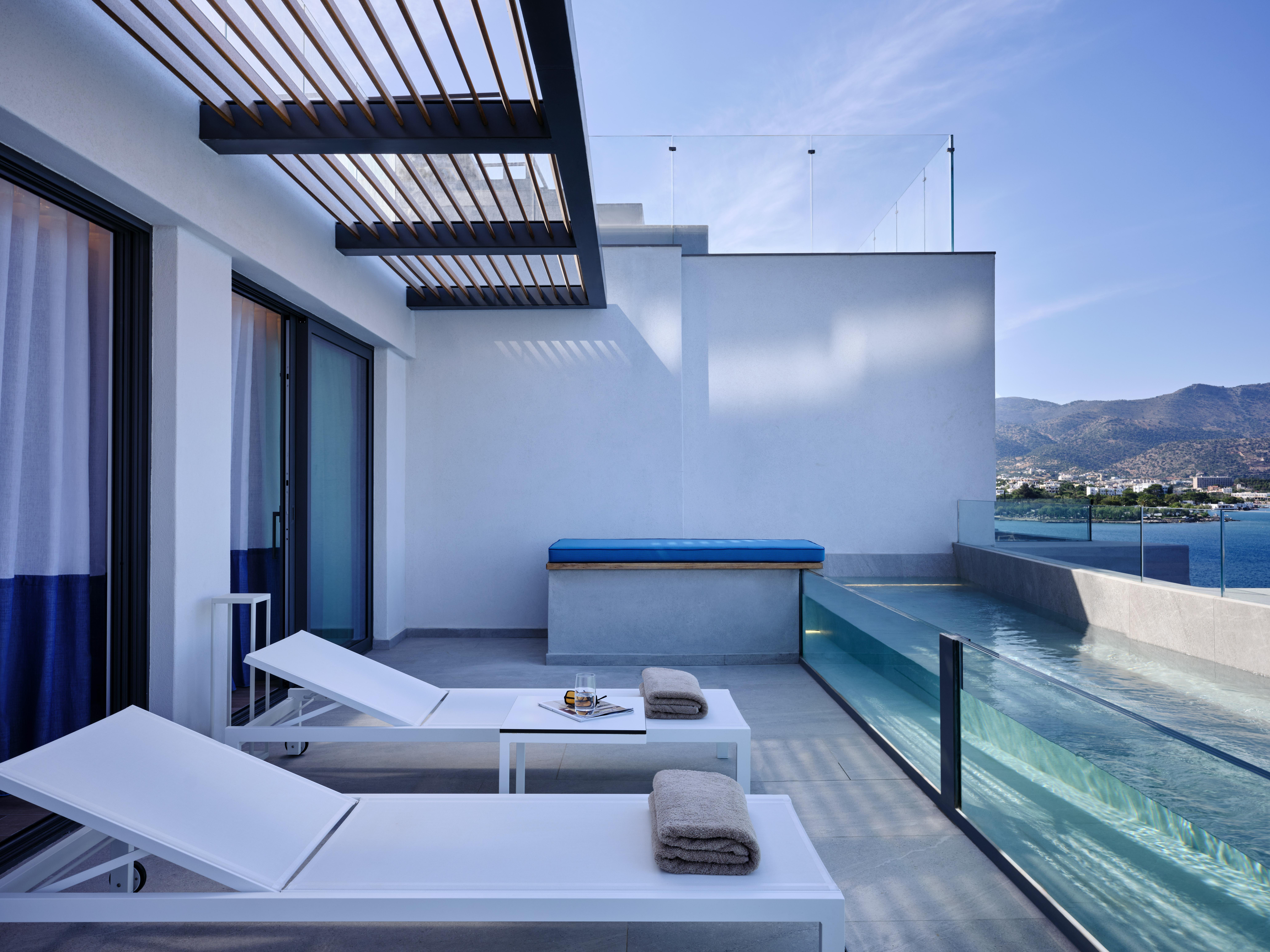 1-Bedroom Suite Sea View Private Plunge Pool