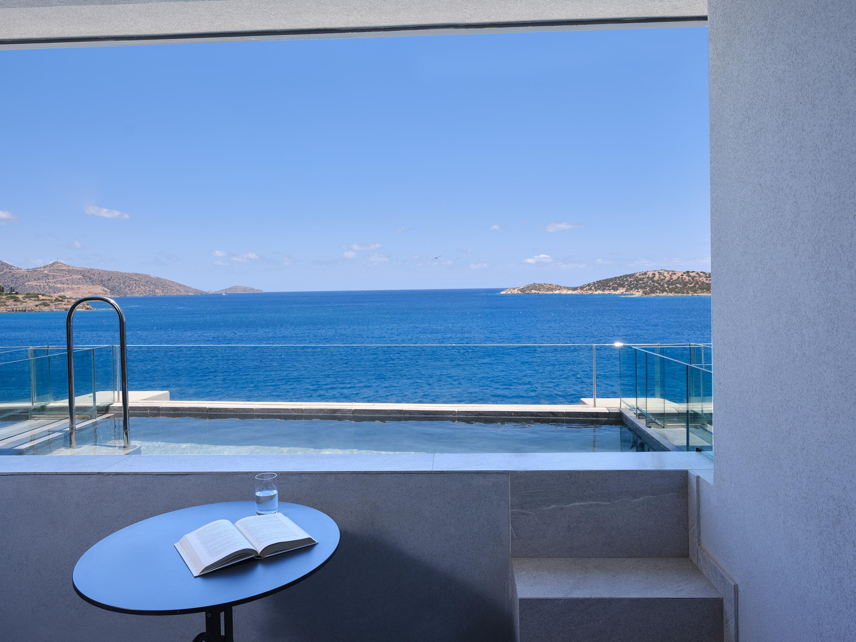 Premium Rooms Sea View Individual Plunge Pool