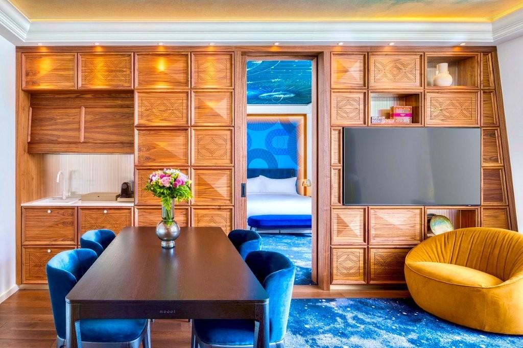 Cosmos Suite