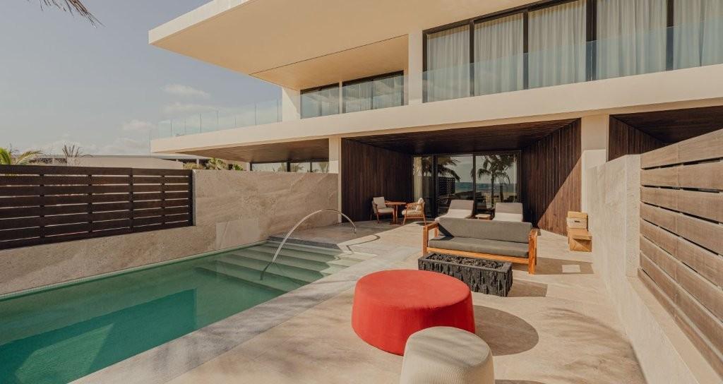 Junior Suite Ocean Front with Private Pool