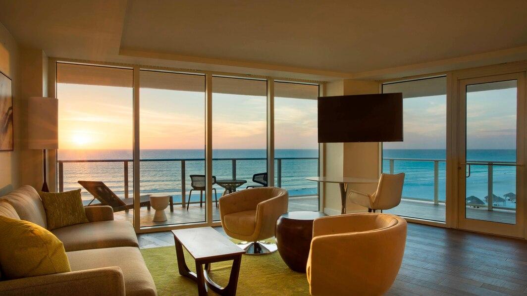 Sunset Corner Suite