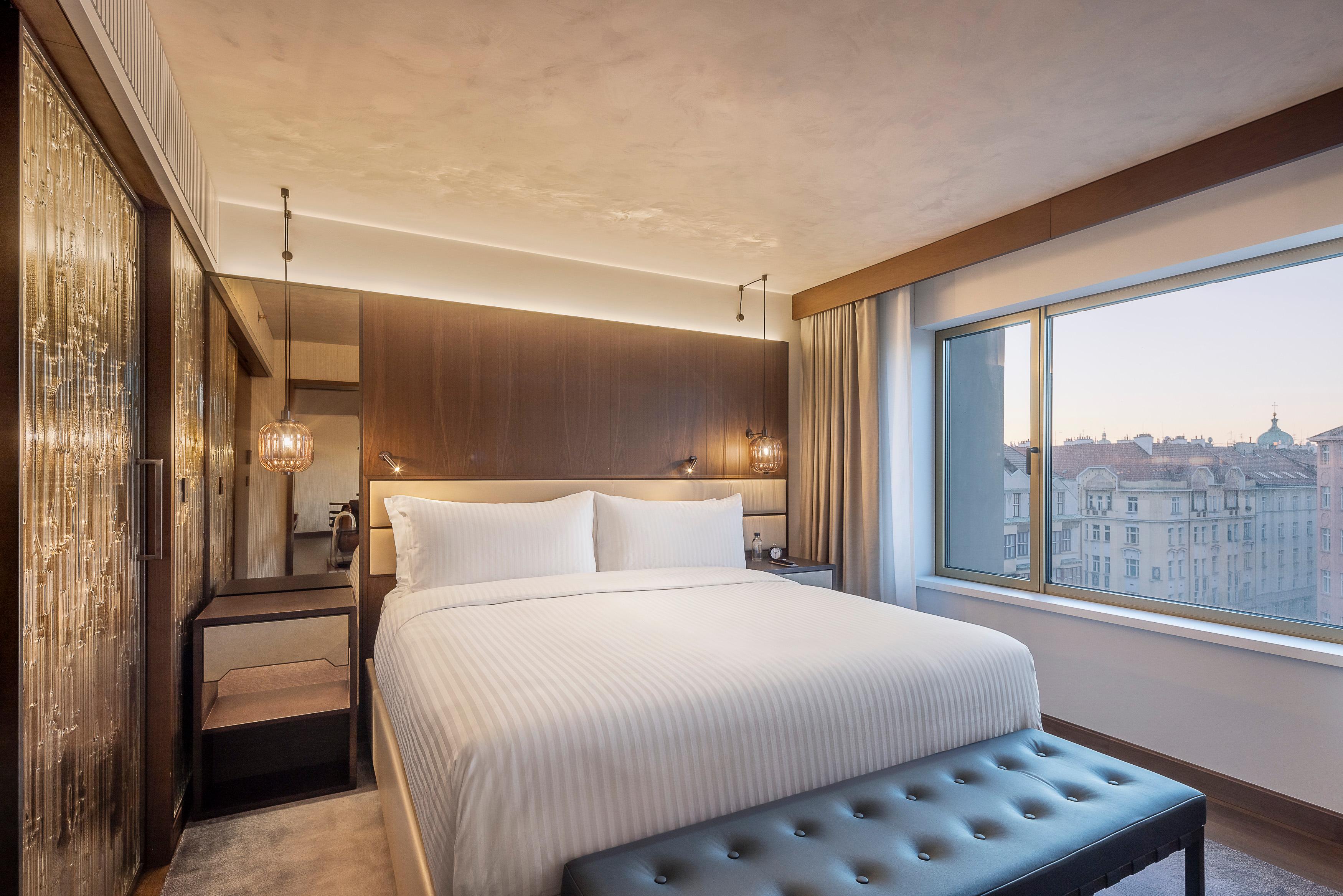 Signature Suites
