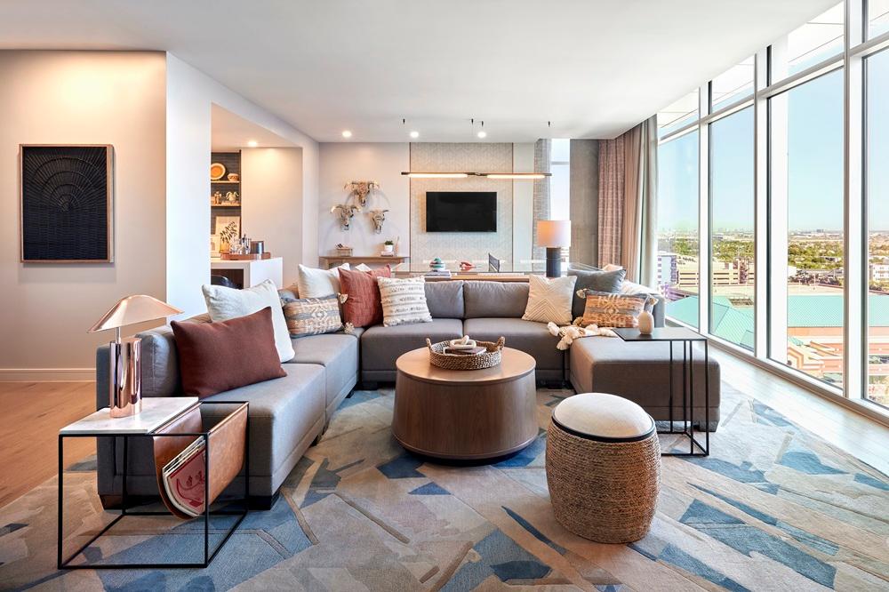 Luxury Presidential King Suite