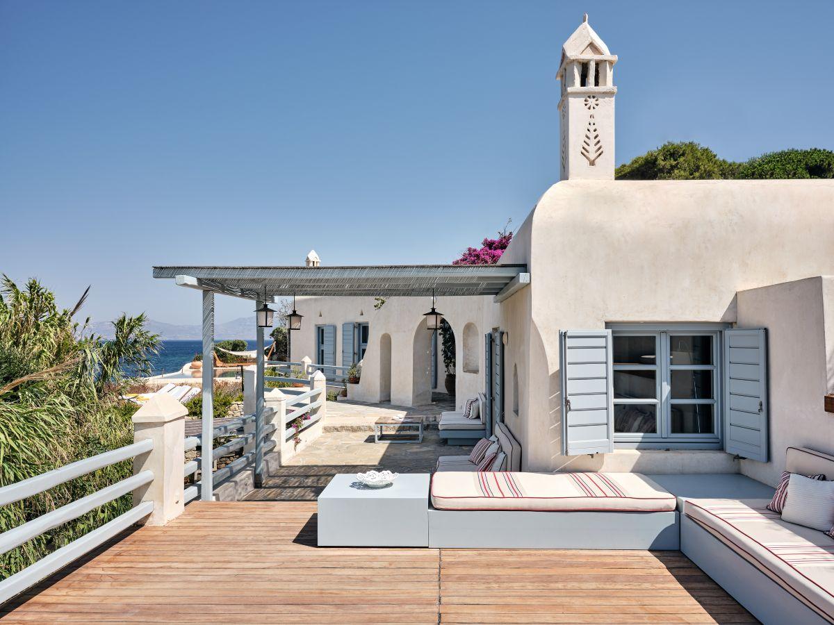 3 Bedroom Waterfront Villa