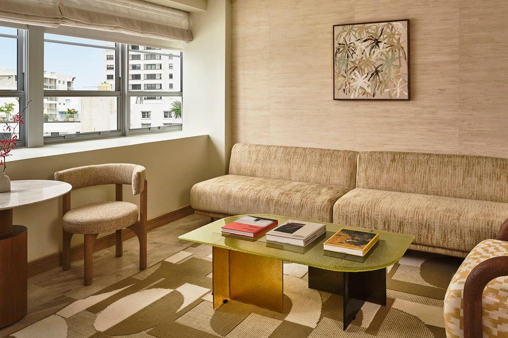 City View King Suite