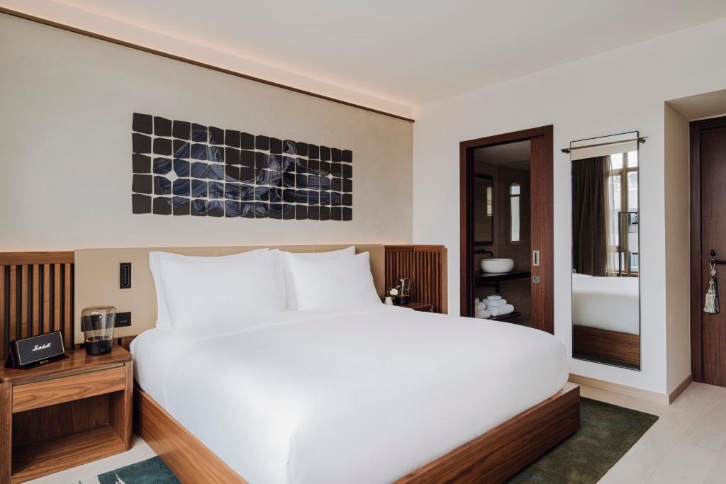 ​​Premium Room