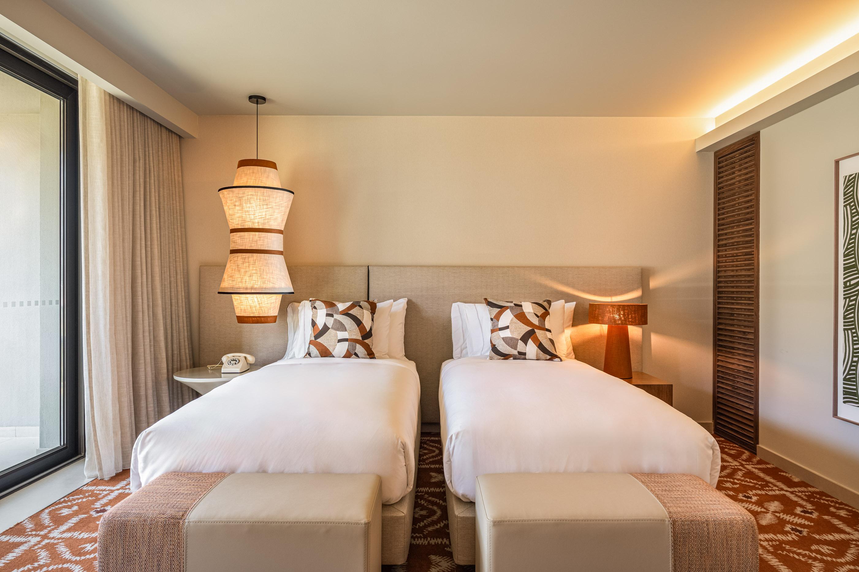 2 Twin Beds Accessible