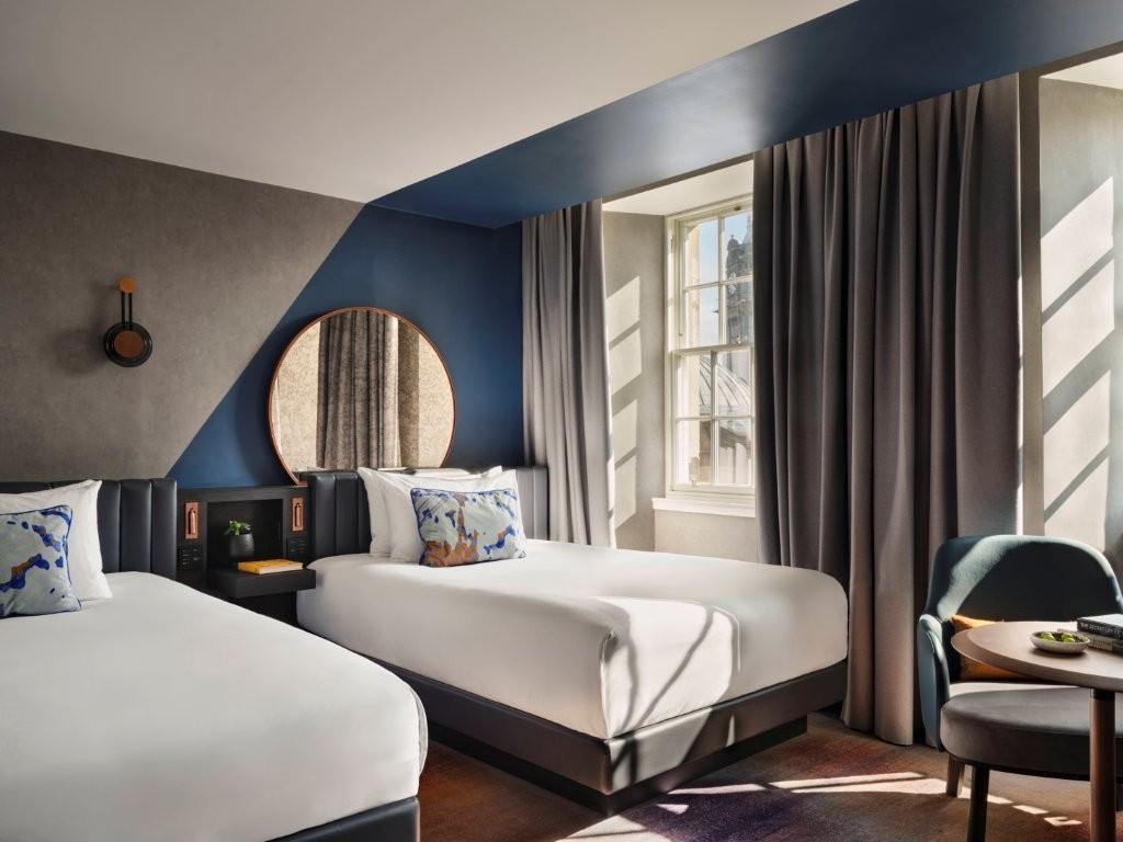 James Craig Deluxe Suite with Twin Beds