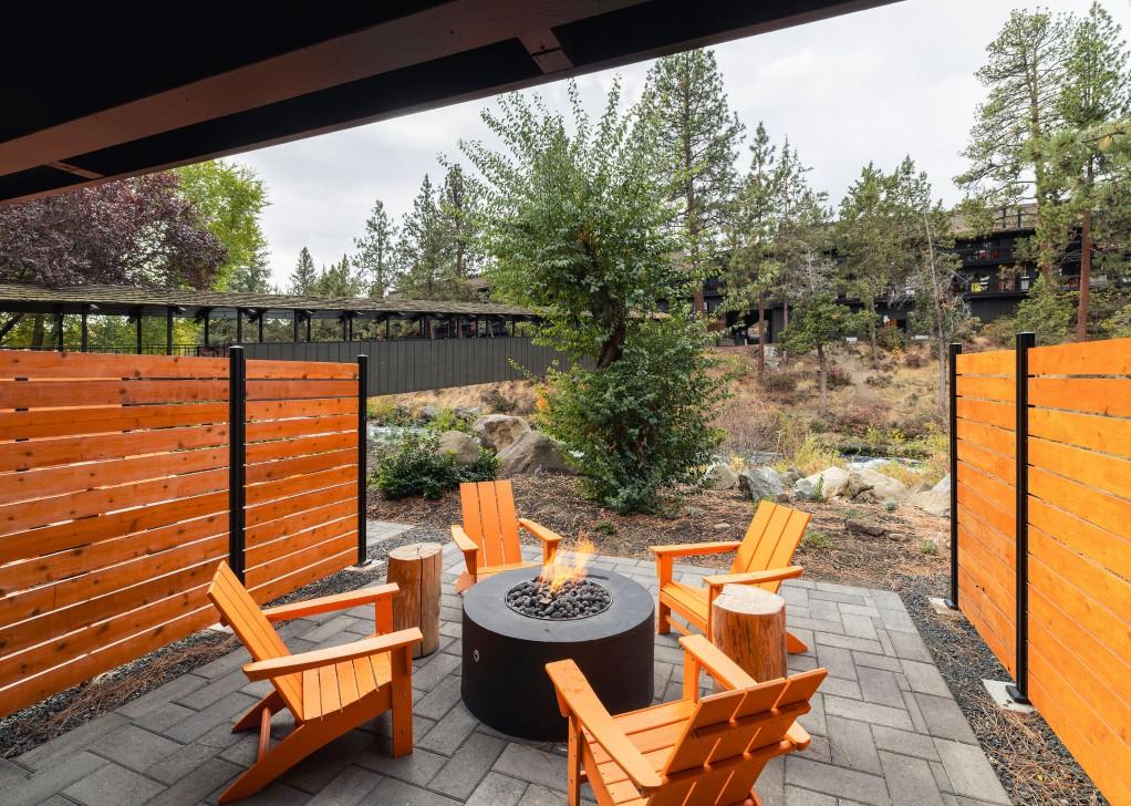 SQ2FP – River View Two Queens with Fire Pit Patio