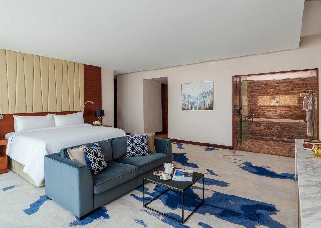 PRESIDENTIAL SUITE WITH CREEK VIEW (215 sq.m/ 2314 sq.ft.)