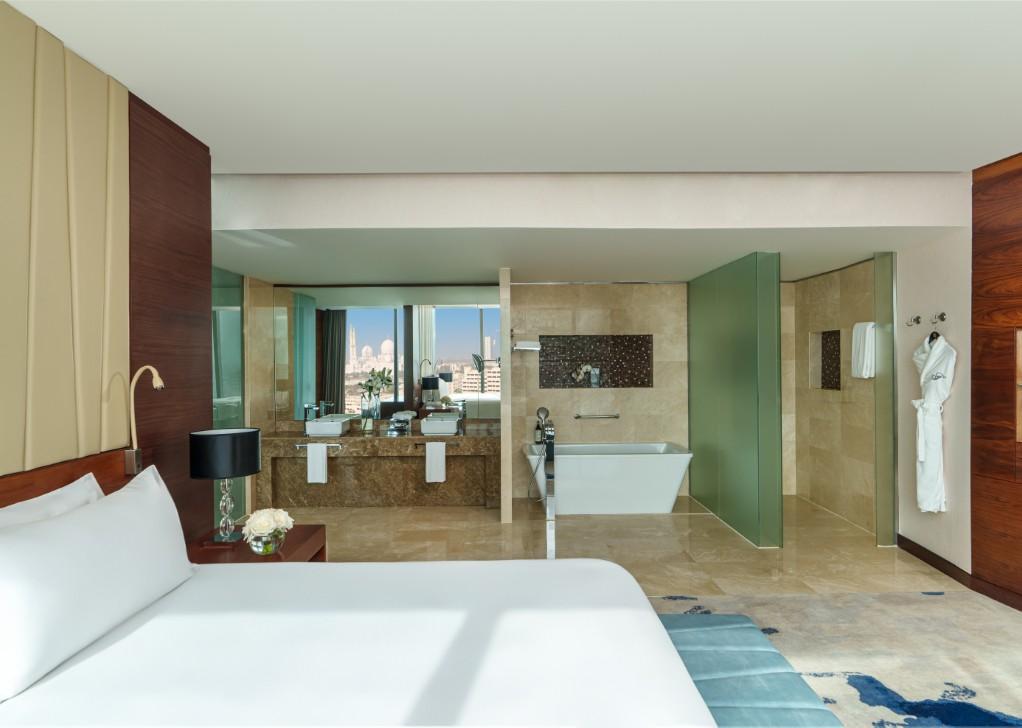 SIGNATURE SUITE WITH CREEK VIEW (125 sq.m/ 1345 sq.ft.)