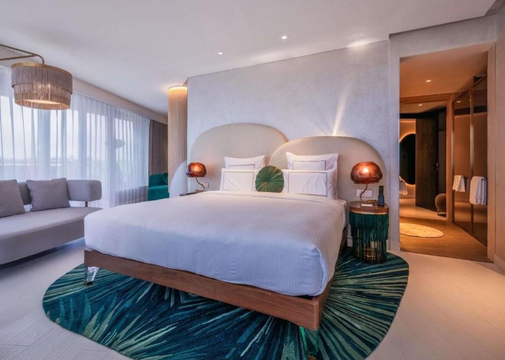 Junior Suite, 1 King Bed, Karura Forest View