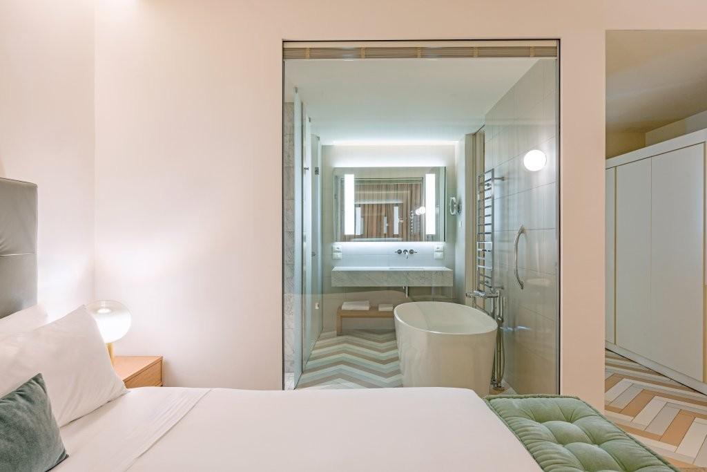 JW Retreats La Residenza Deluxe Guest Room Terrace