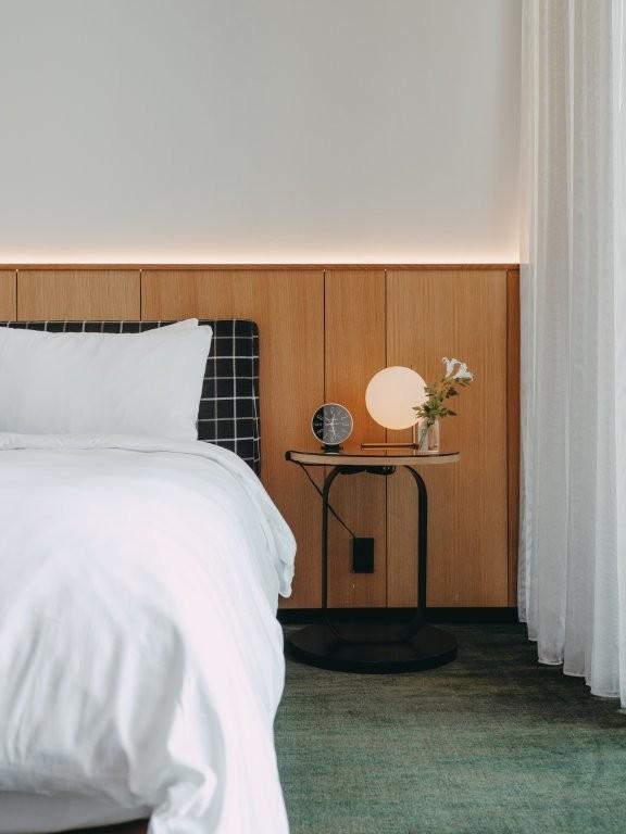 King Guestroom