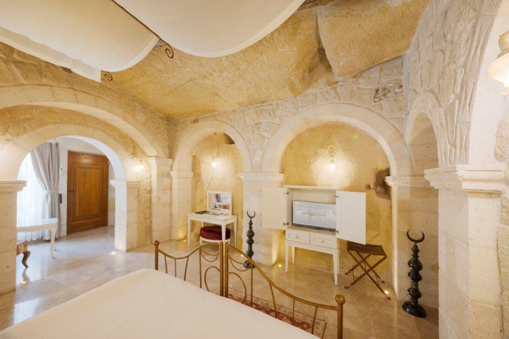 Advantage Suites