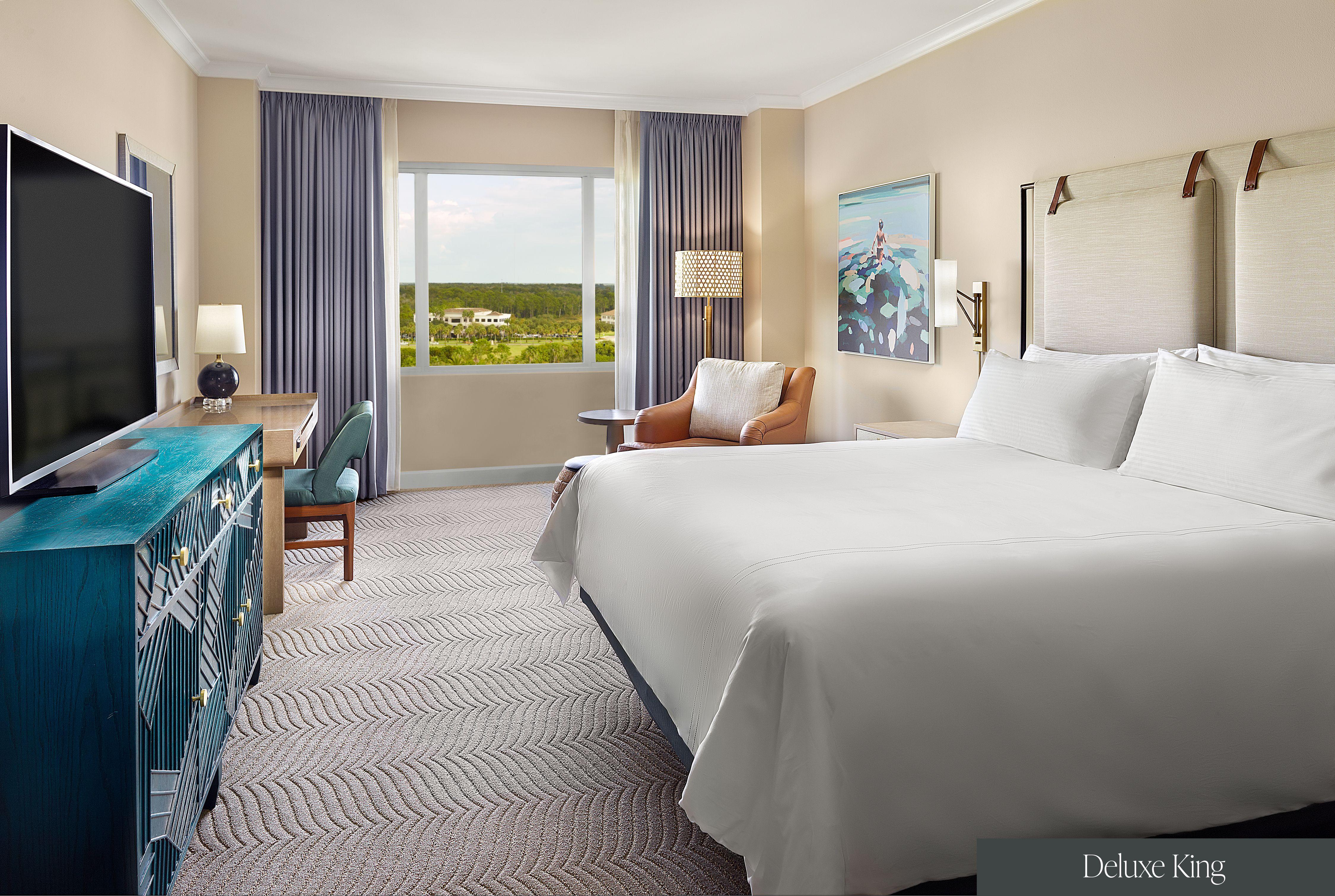 Deluxe Room Queen Beds / King Bed