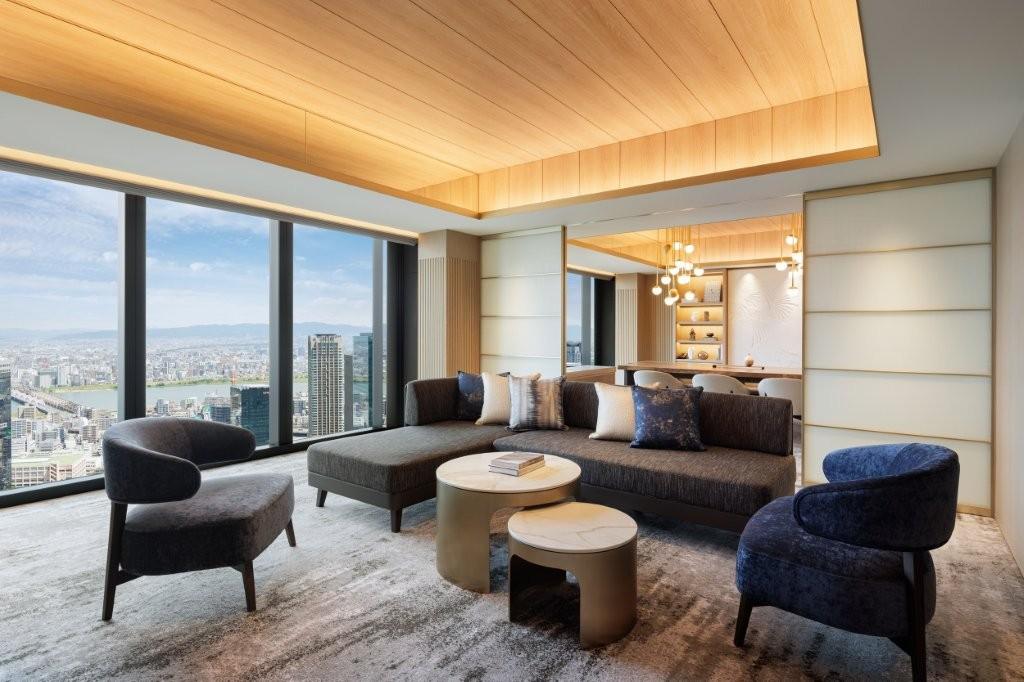 THE SUITE
