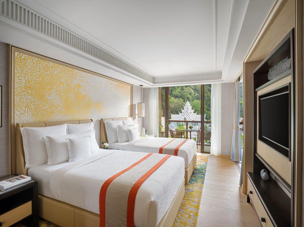 Classic Mountain View Room