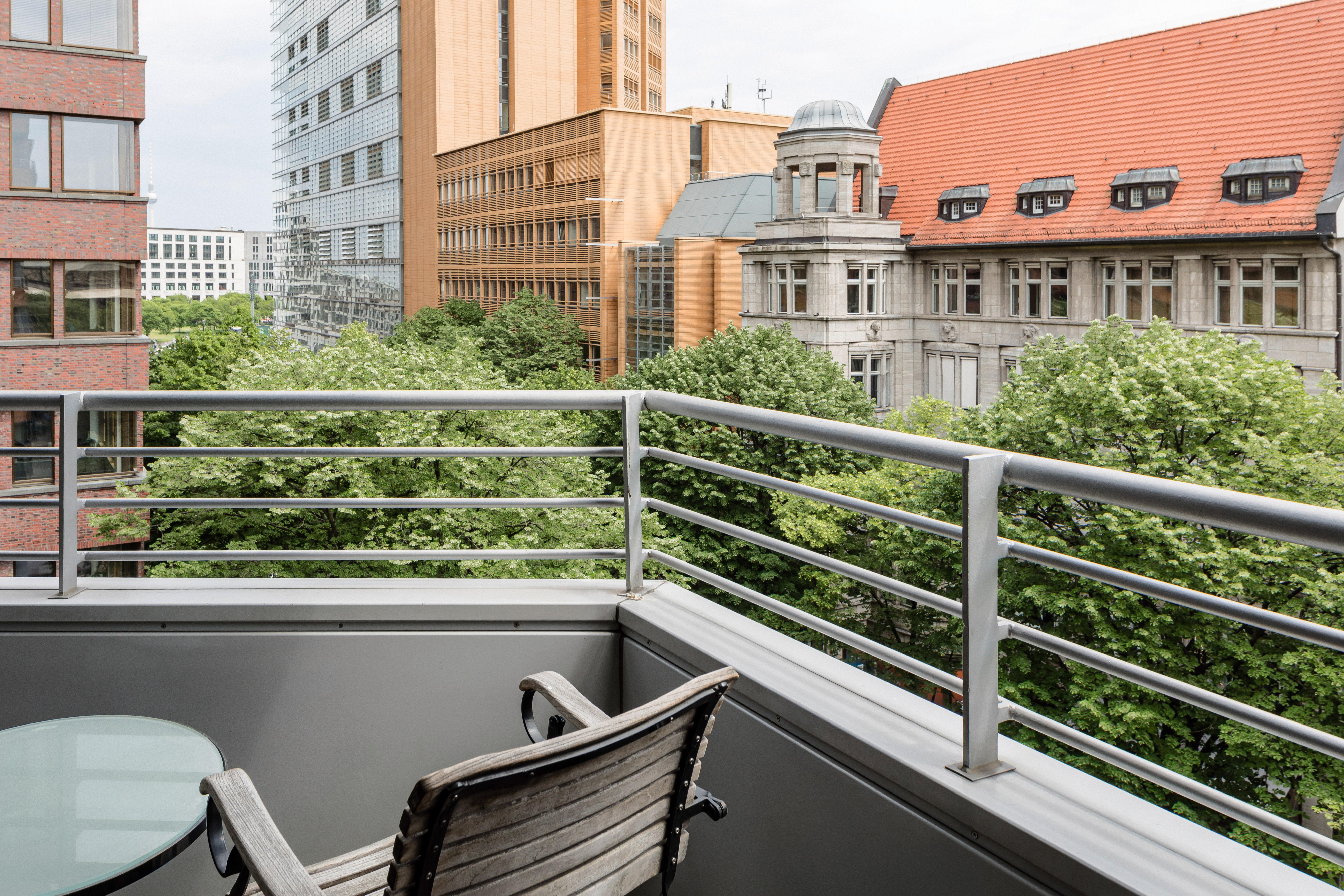Grand Suite (80 m² / 861 sq ft)