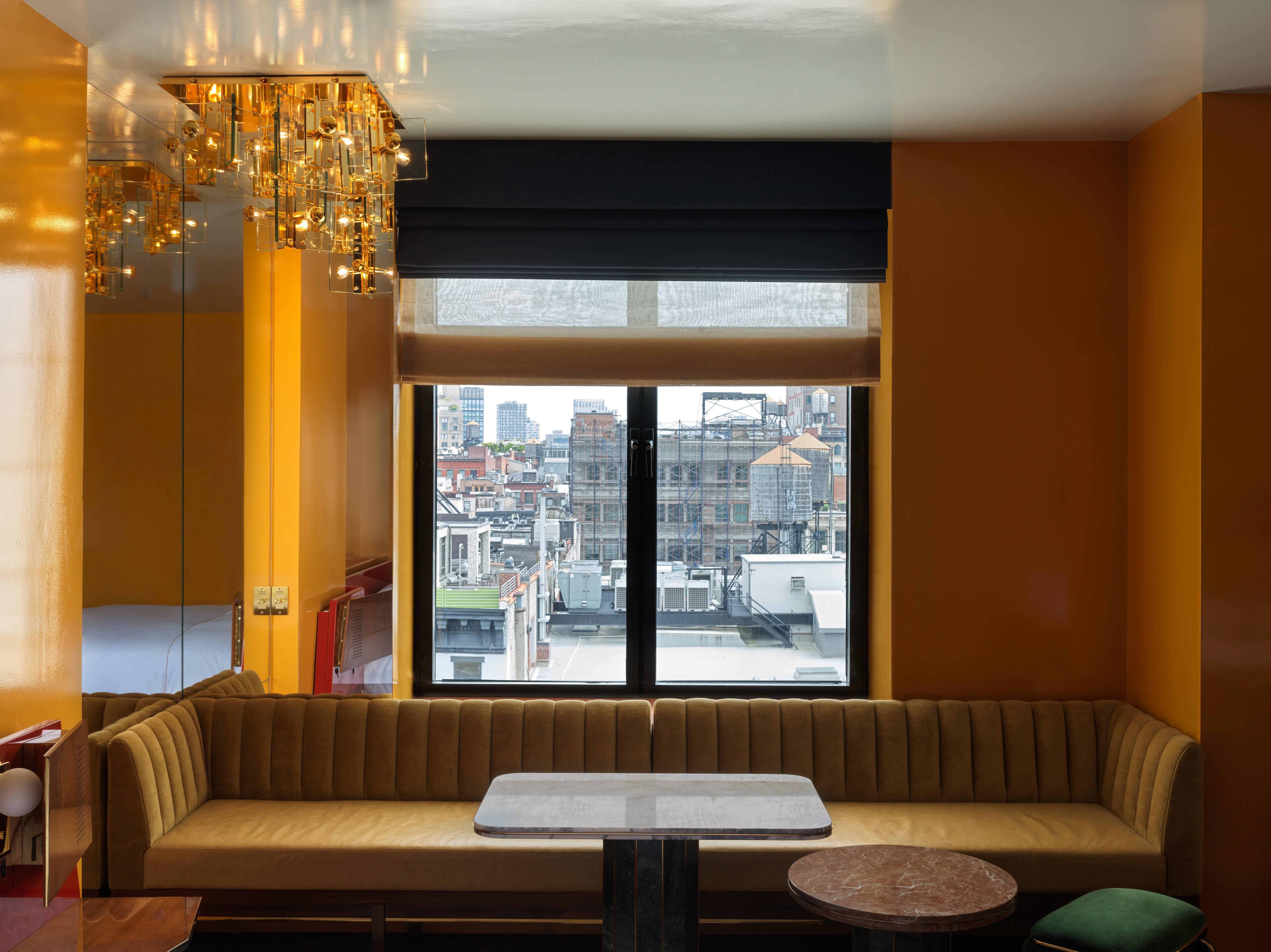 Deluxe Corner King Room