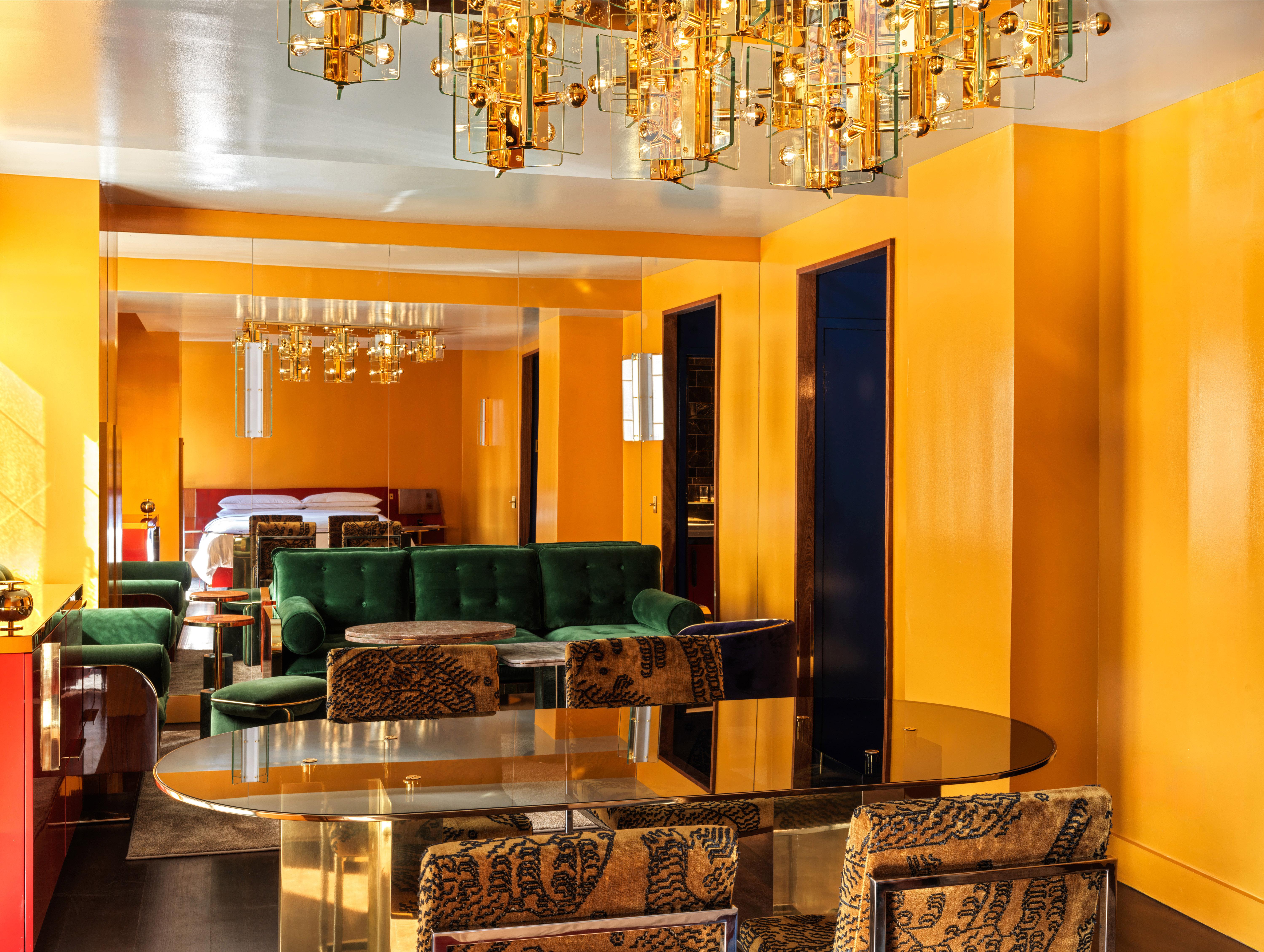 Deluxe King Studio Suite
