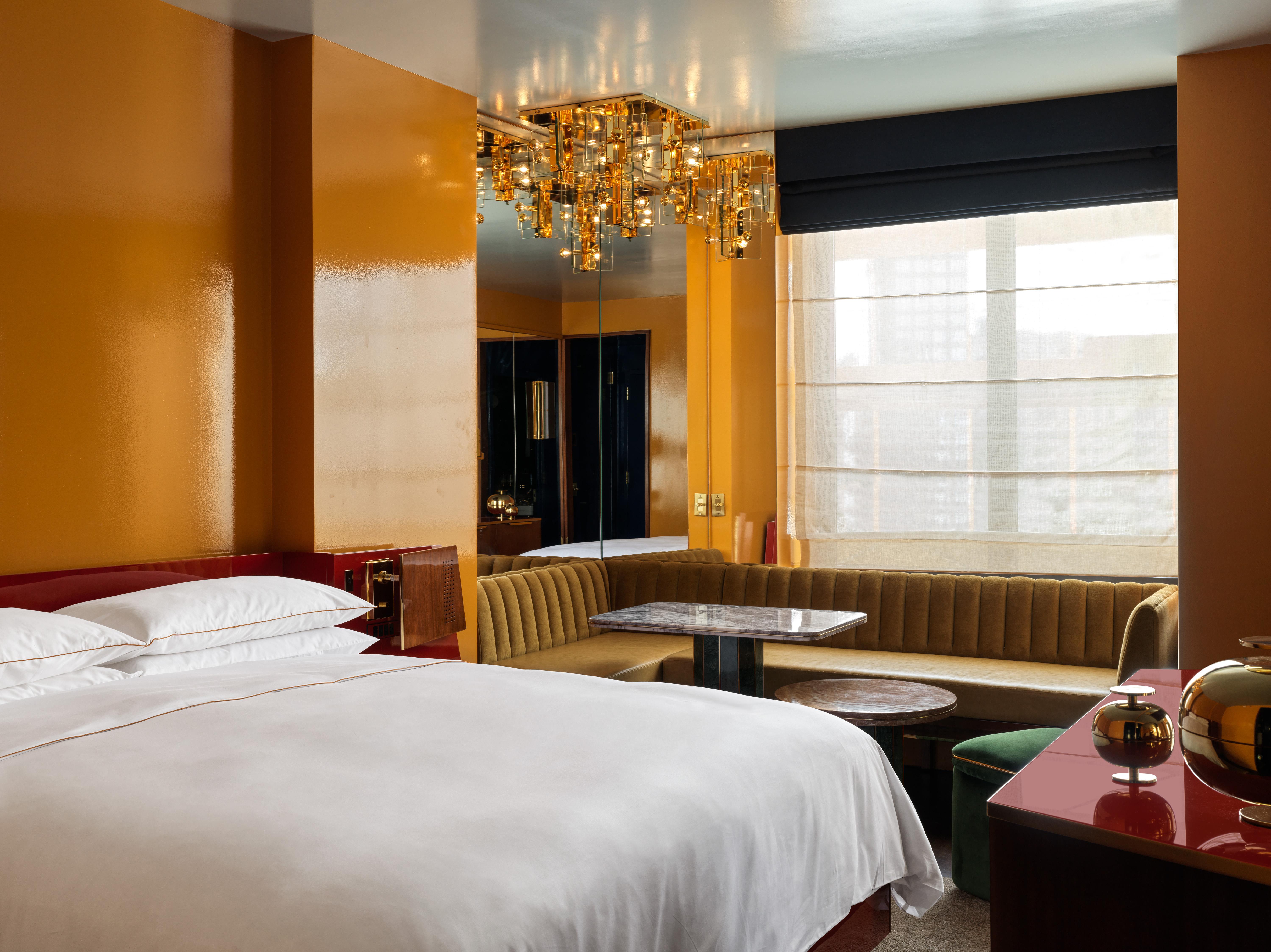 Corner King Room