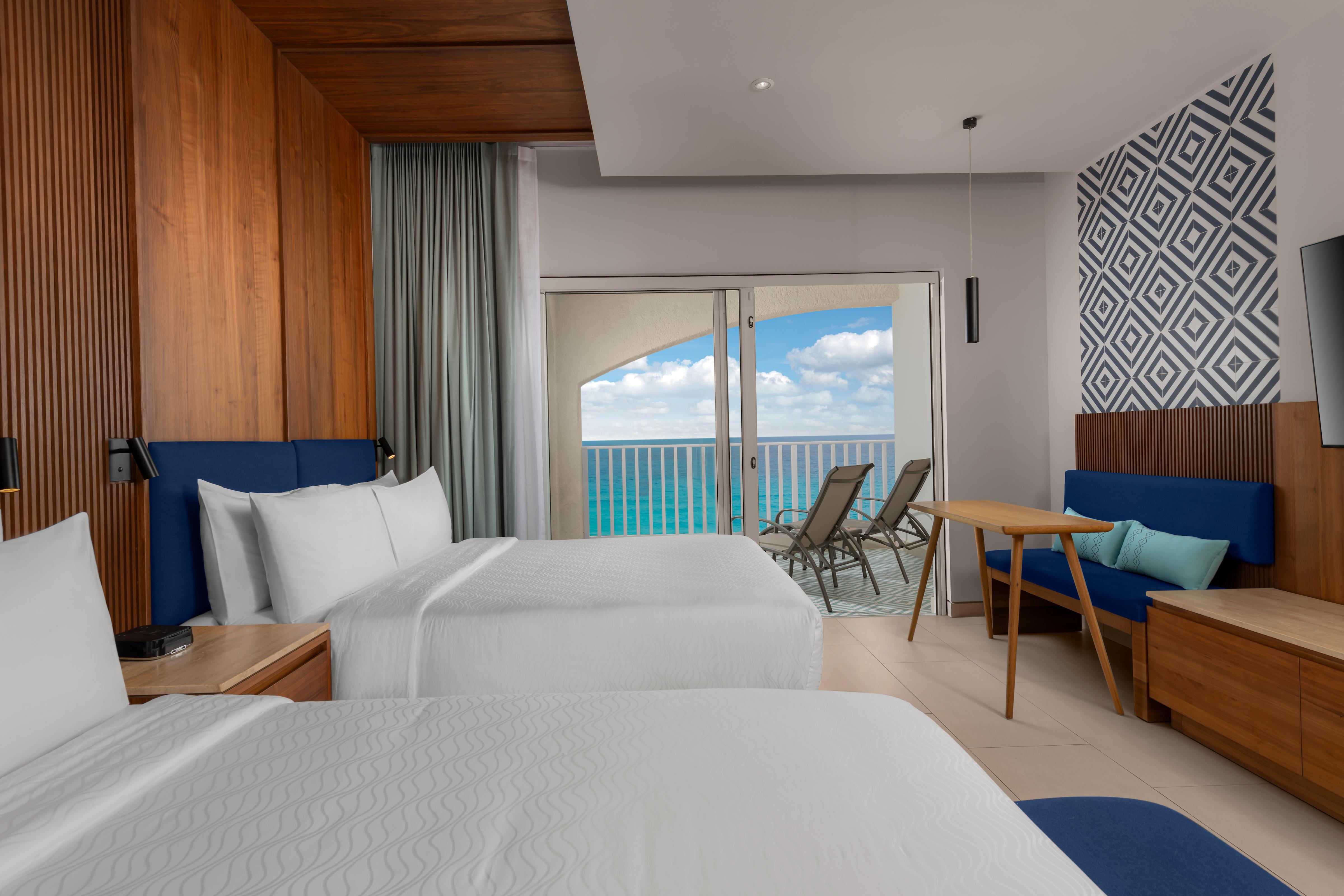 Enclave Beachfront Room - King Bed - Terrace