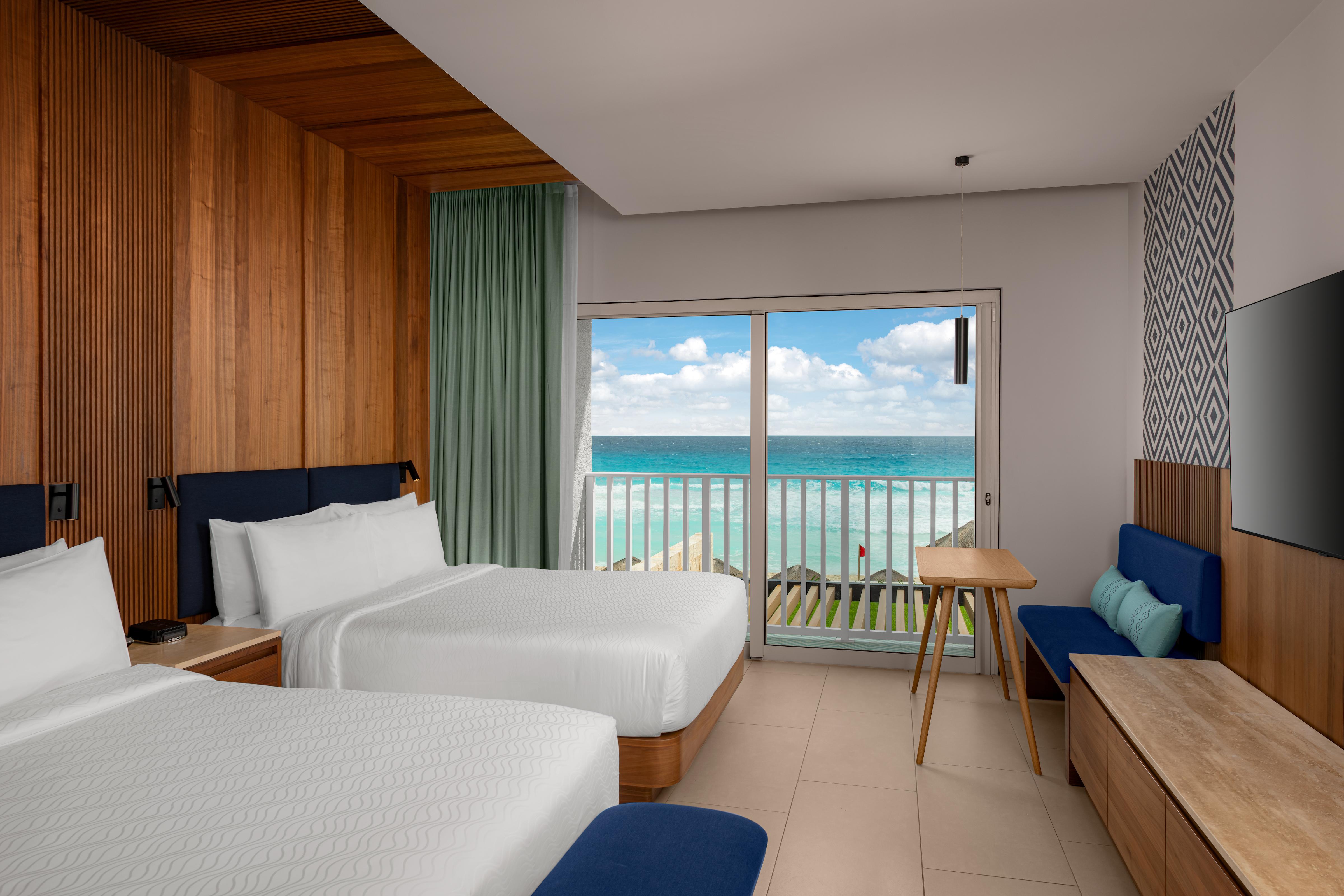 Enclave Beachfront Room - 2 Queen - Balcony