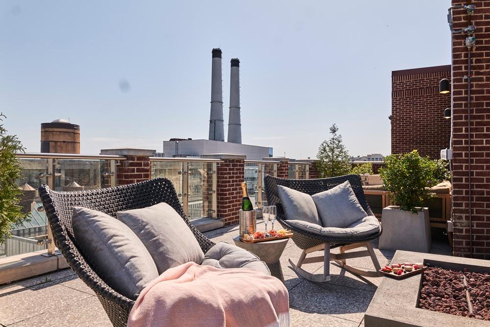 Penthouse Suite