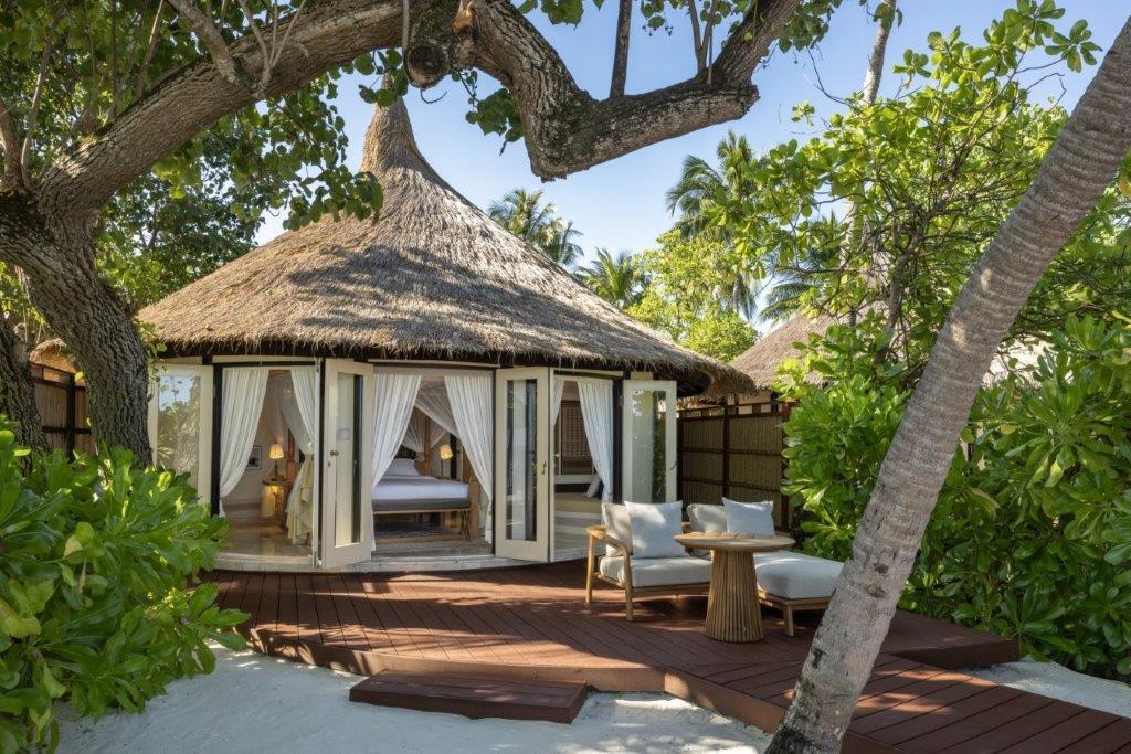 Beachfront sunset pool villa (1,184 sqft)