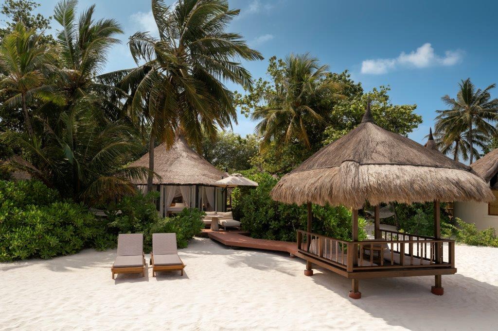 Beachfront Pool Villa (1,184 sqft)