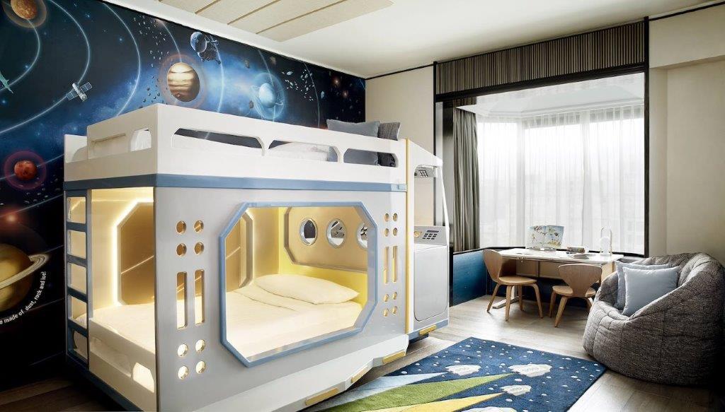 Tower Wing - Space Themed Family Suite 72 sqm / 775 sqf