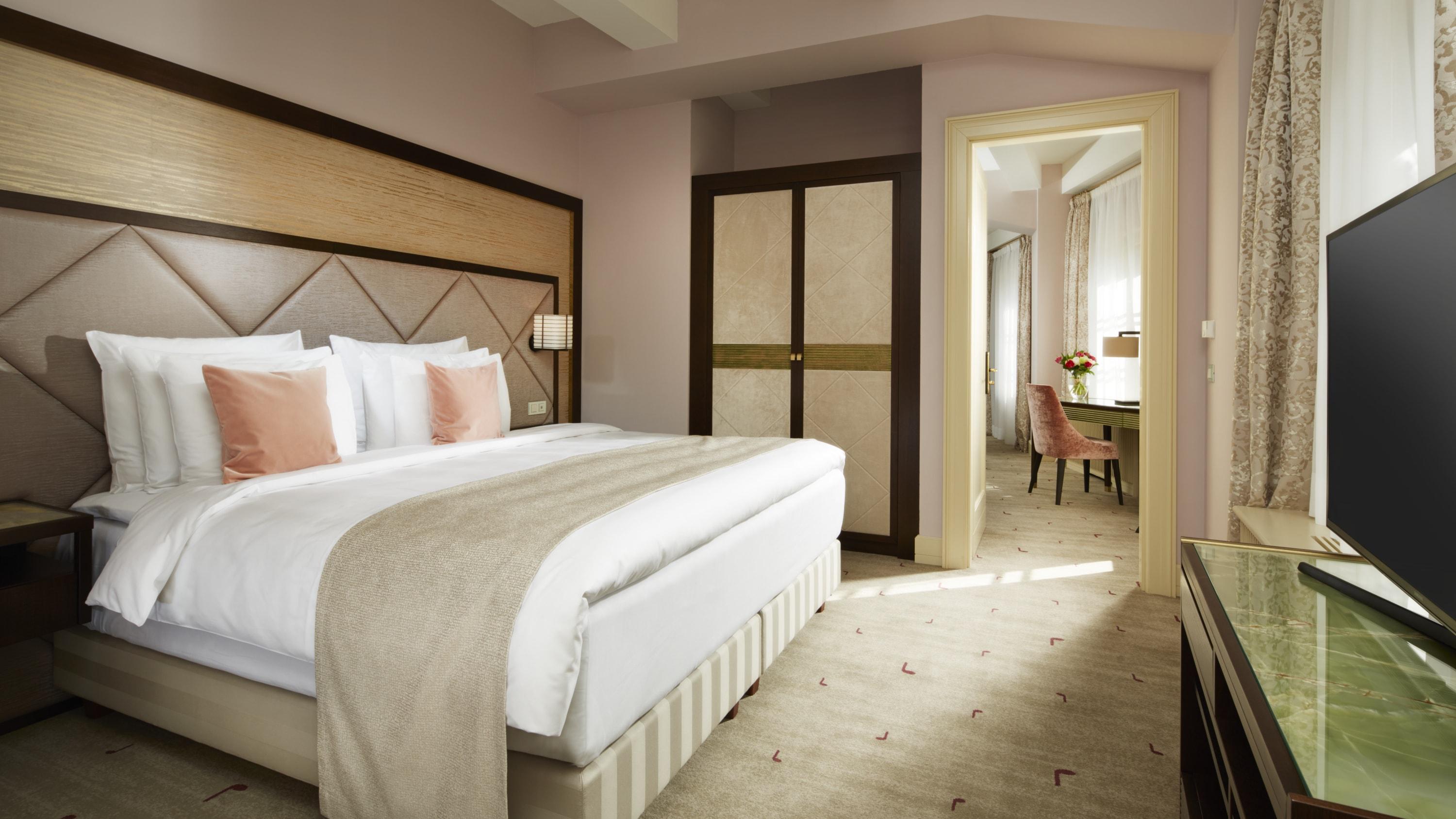 Mozart Luxury Two Bedroom Suite