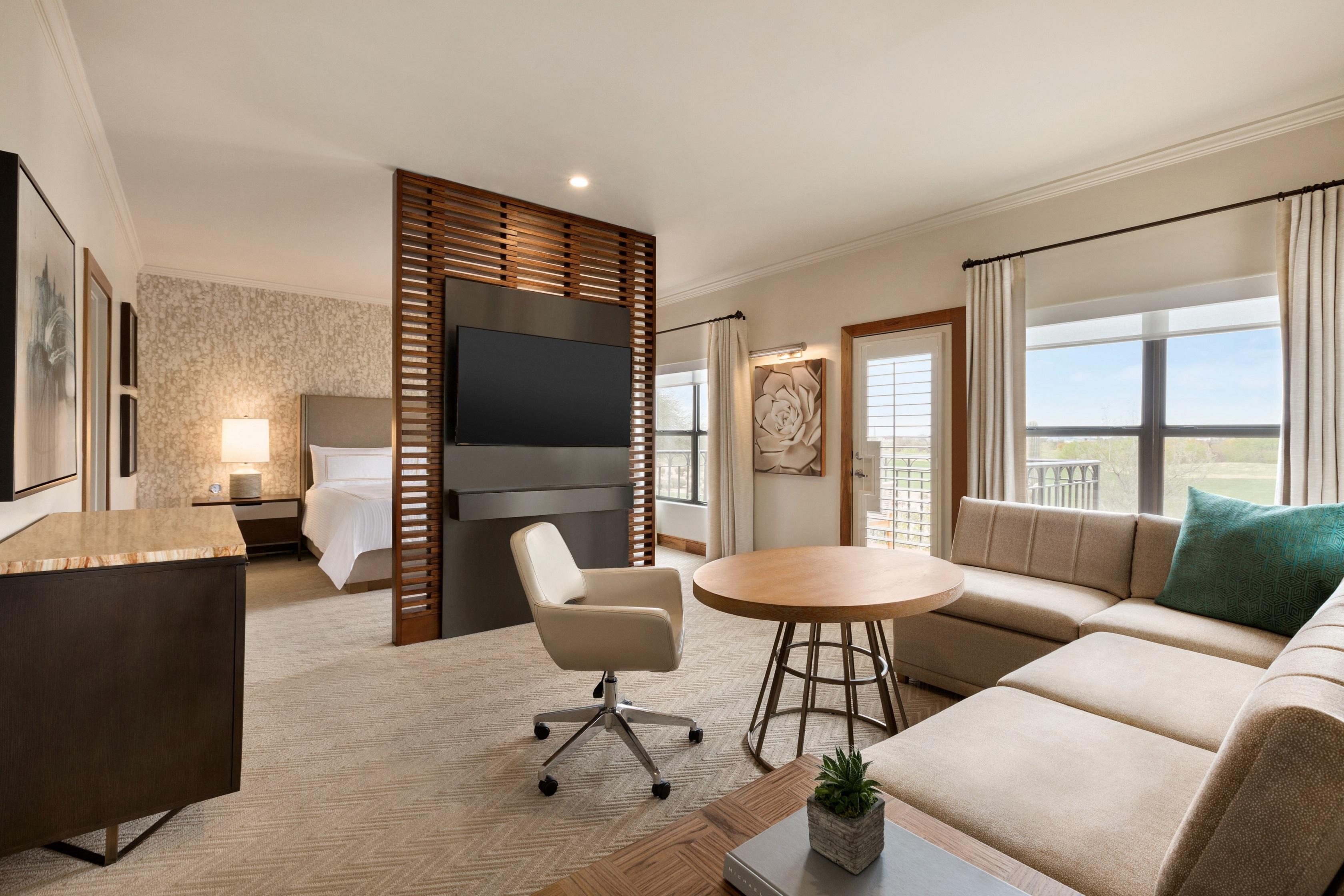 Fairmont Gold Master Suite