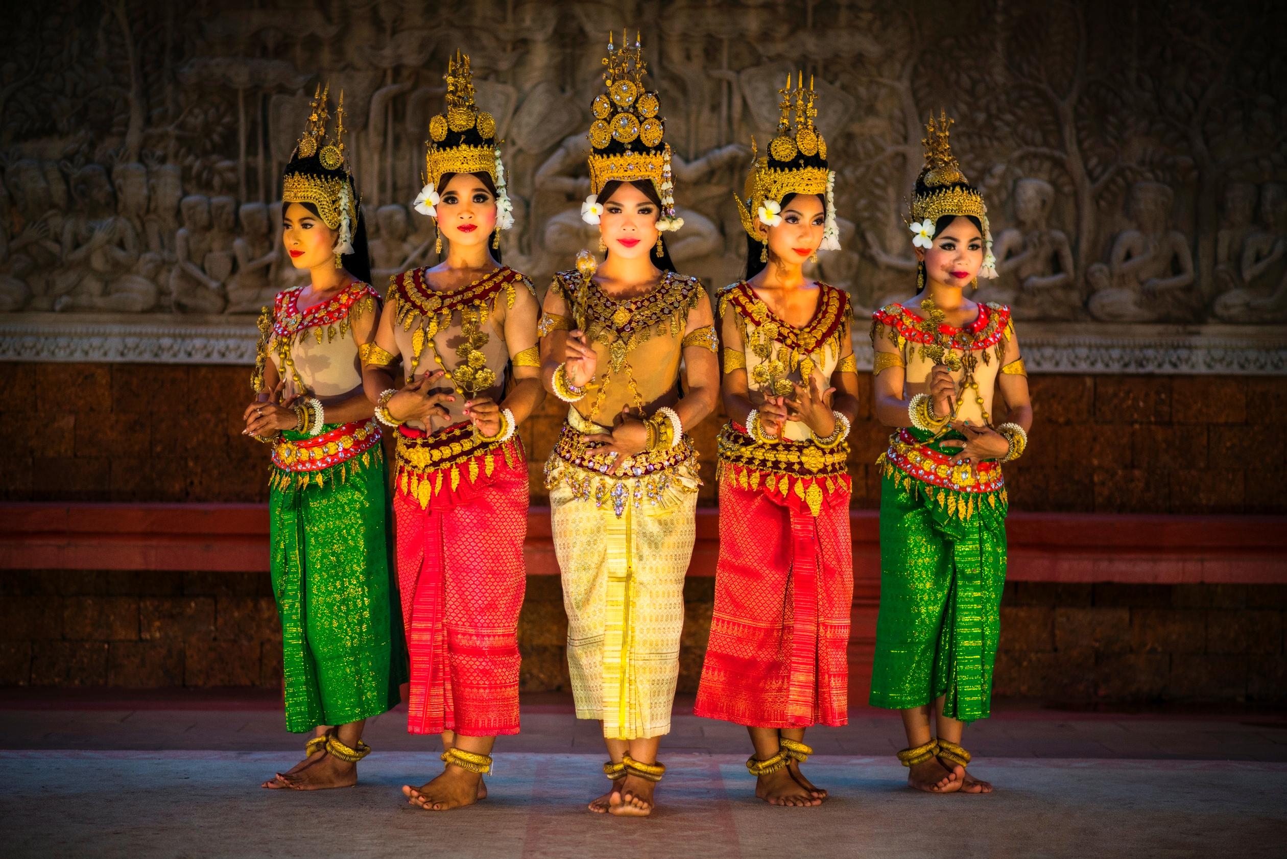 Raffles Grand Hotel d'Angkor, Cambodia — Raffles Grand Hotel d'Angkor - Apsara Dancers