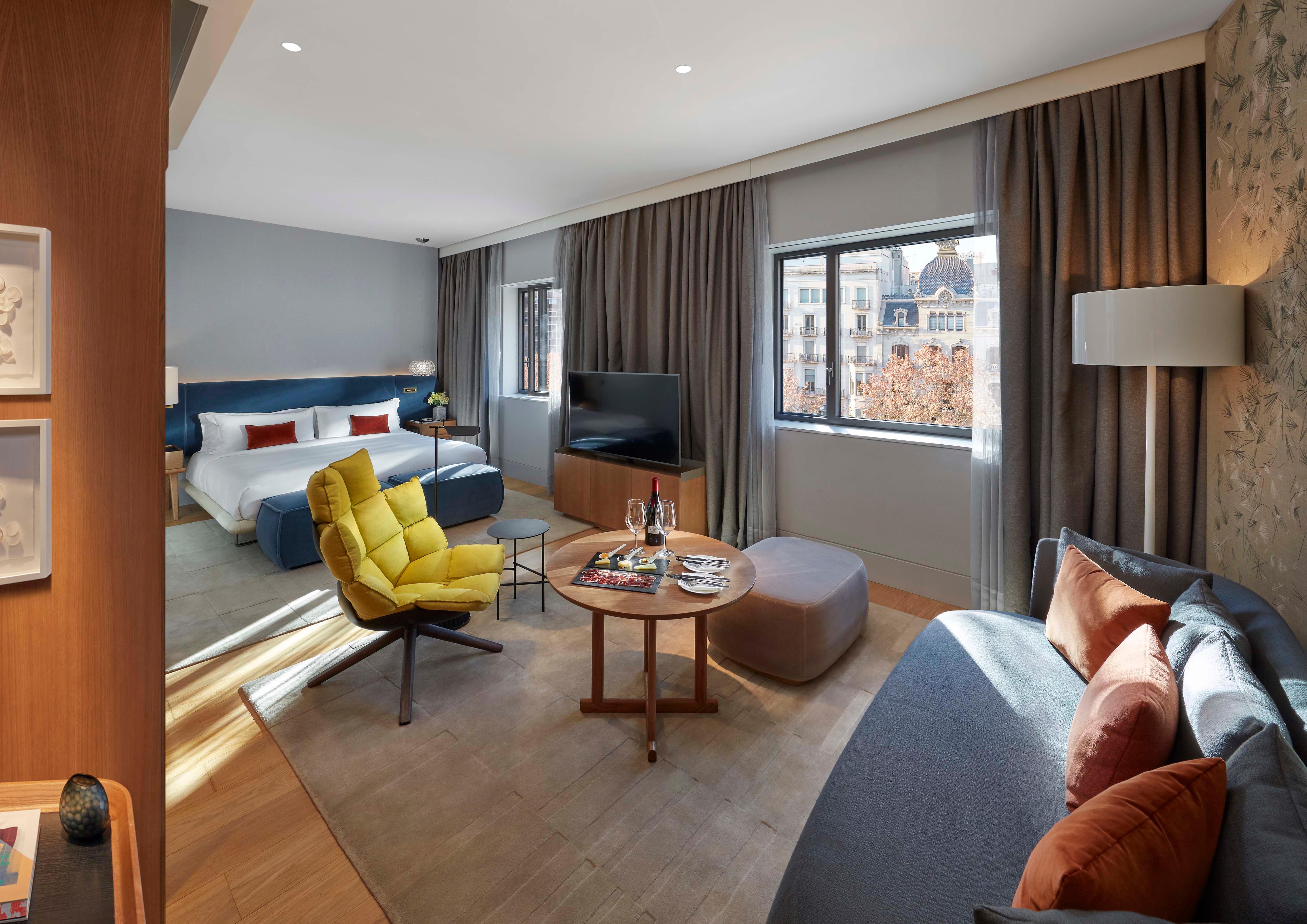 Mandarin Junior Suite