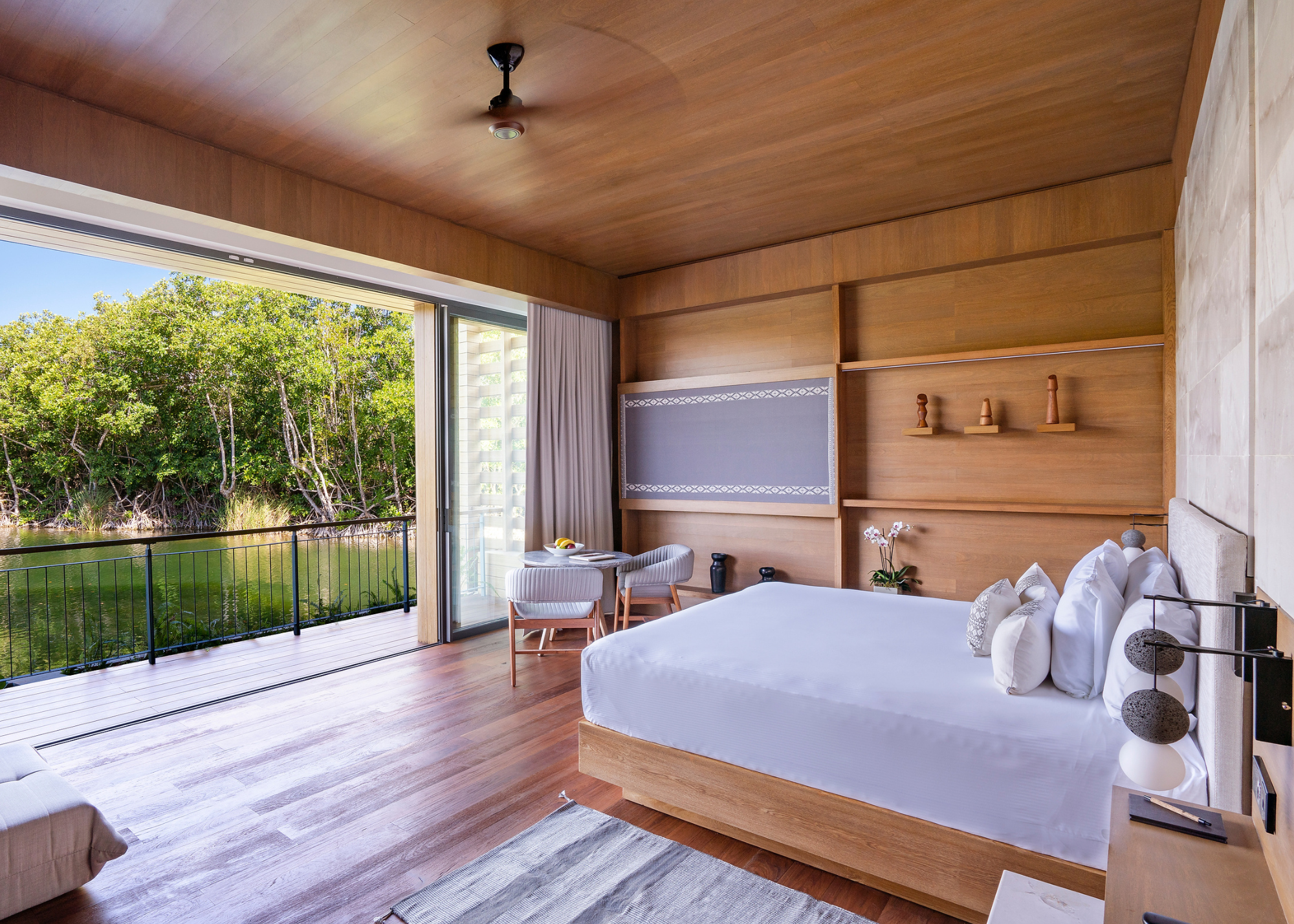 Lagoon & Sunset Rooftop Pool Villa