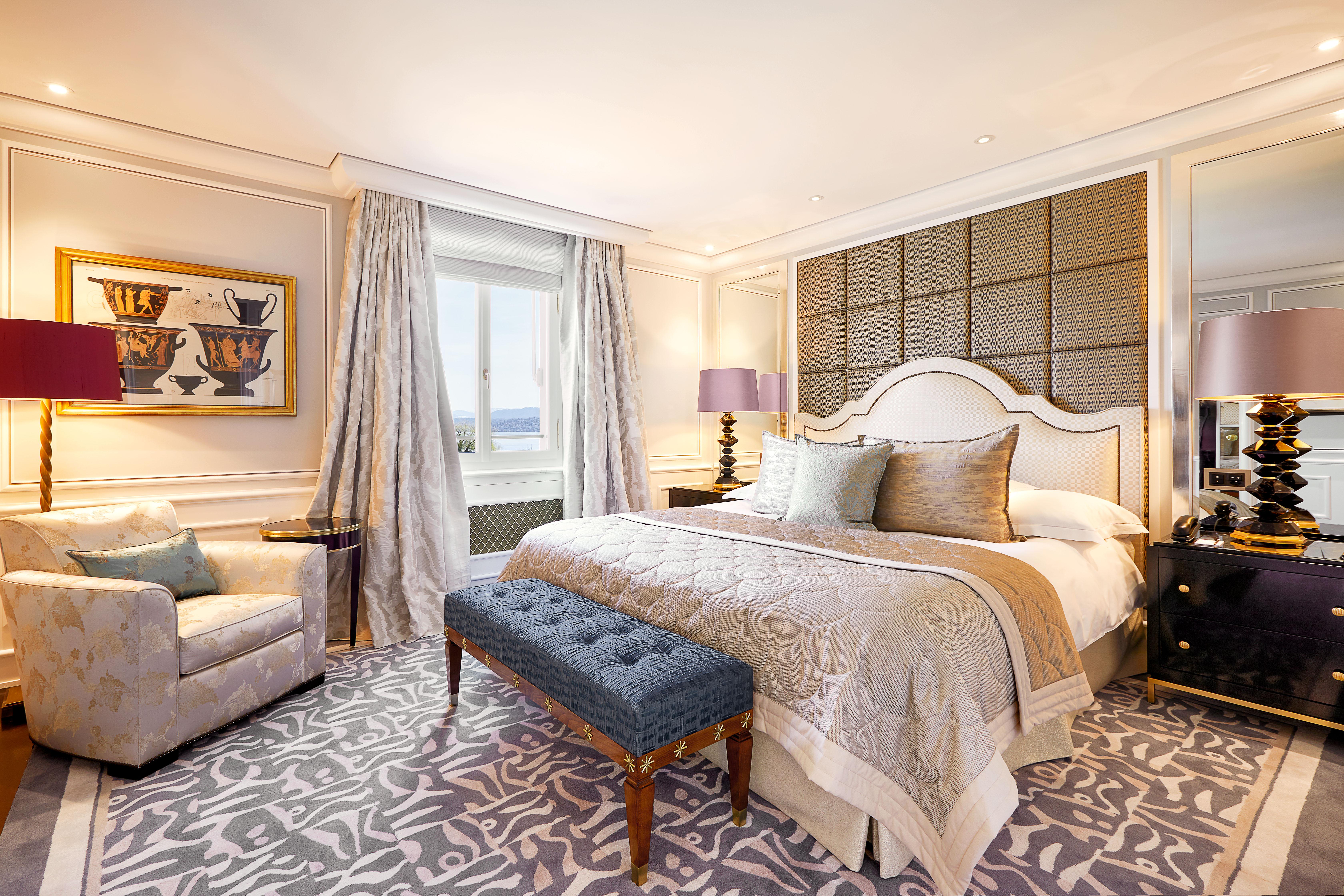 Lakeside Suite