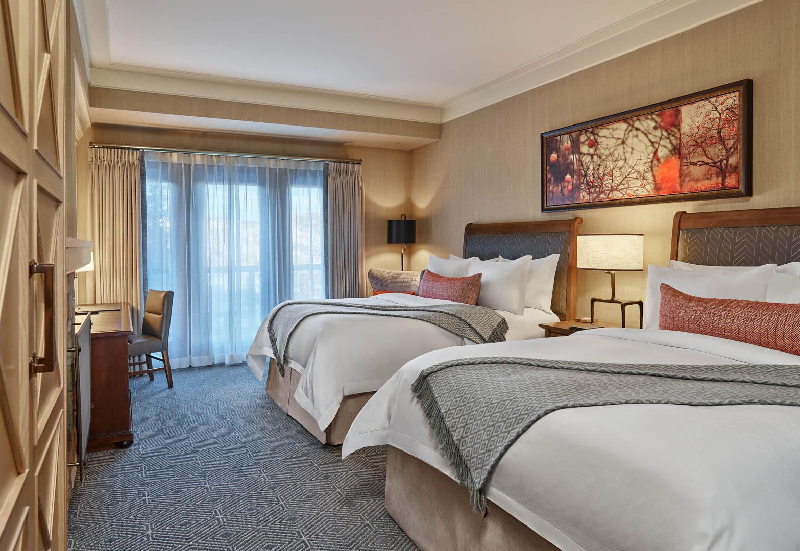 Mountainside View Guest Room
