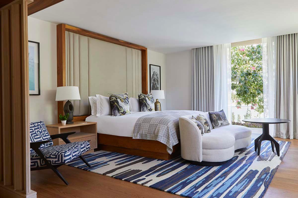 Island Superior Room