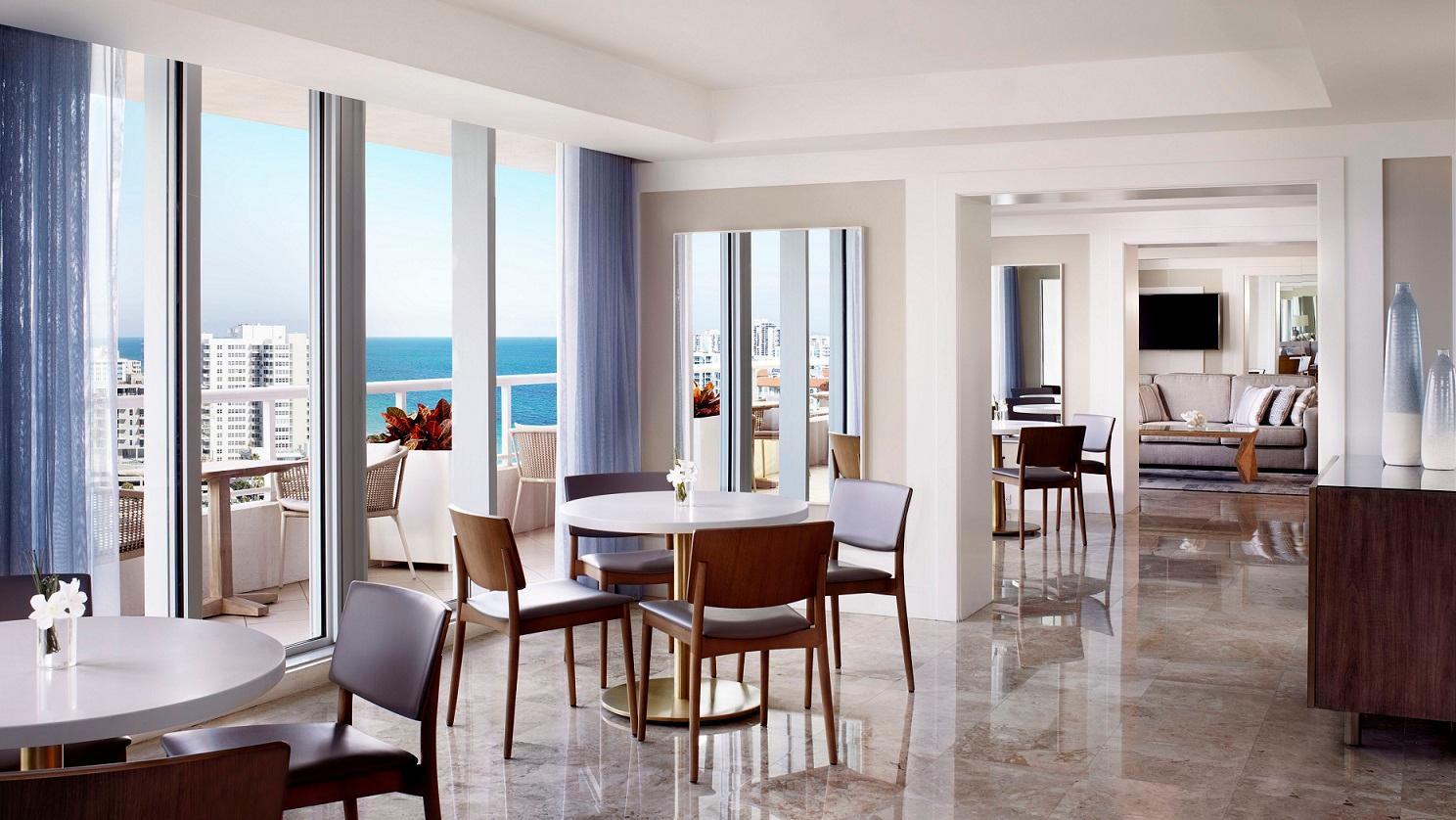 Club Oceanfront King Bedded Room