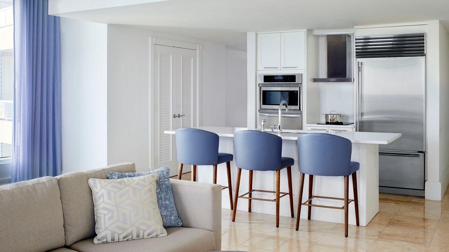Three-Bedroom Oceanfront View Residential Suite