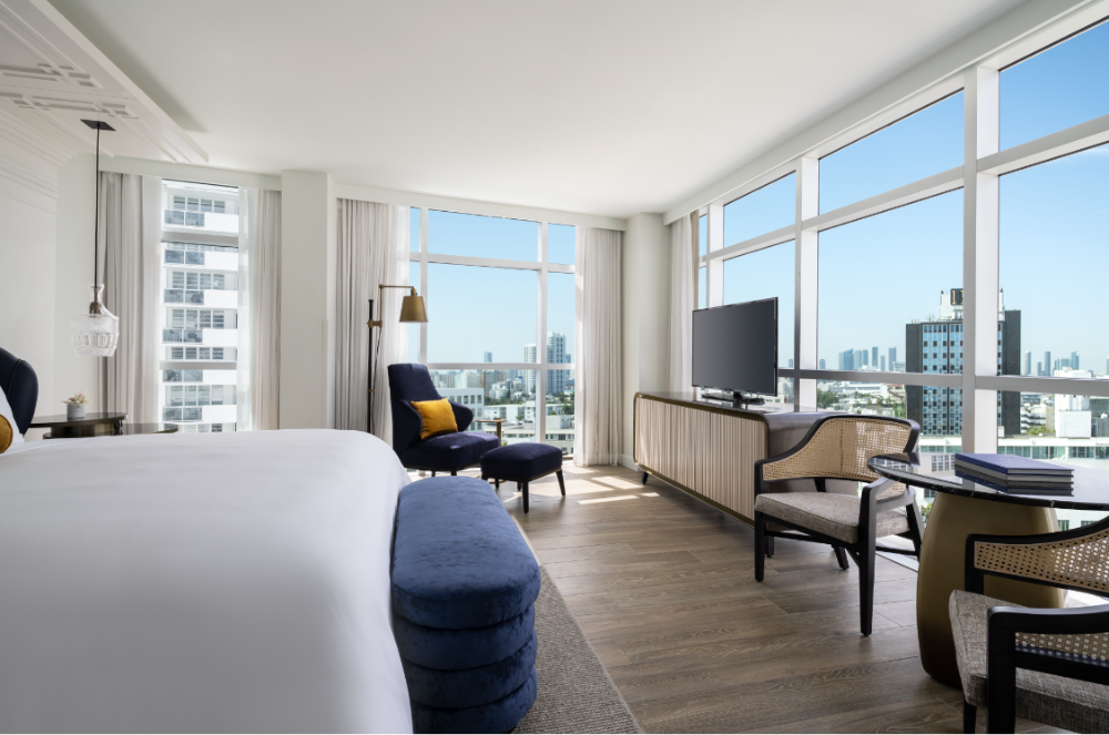 Club City View Club Level Guestroom, 1 King, High Floor