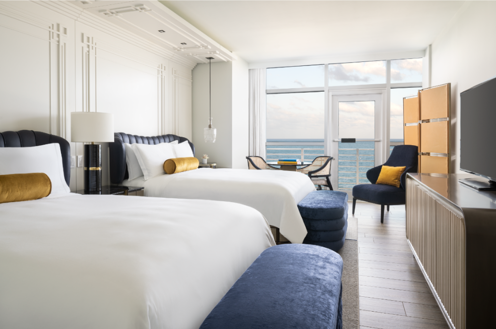 Club Oceanfront Guestroom, 2 Double, High Floor